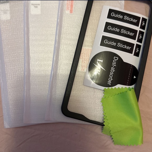 Midnight Green iPhone 11 Pro Max - Picture 8 of 9